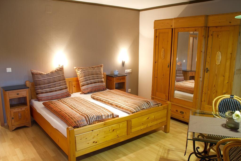 Almehof Thöne Bueren  Zimmer foto